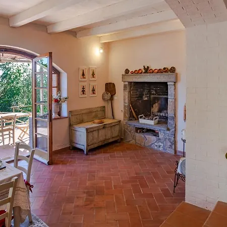 Ferienhaus Adelma Fioraie *